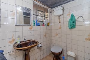 Image 19 - 919399