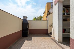 Image 33 - 919403