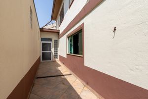 Image 32 - 919403