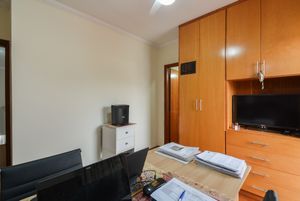 Image 33 - 919412
