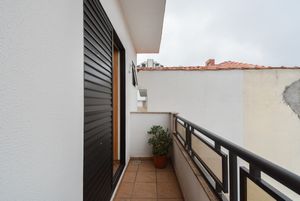 Image 35 - 919412