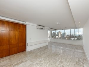 Image 17 - 919414