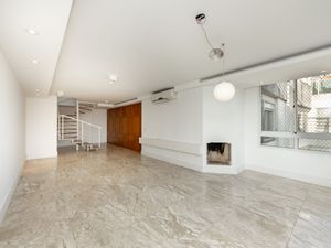 Image 20 - 919414