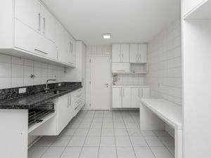 Image 29 - 919414