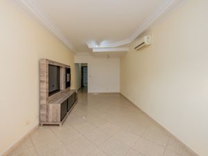 Image 10 - 919415