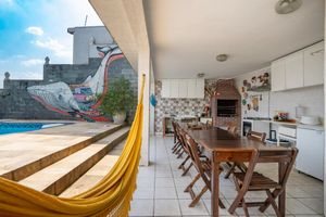 Image 12 - 919421