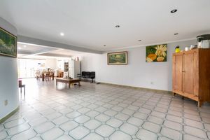 Image 13 - 919421