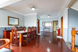 Image 27 - 919421