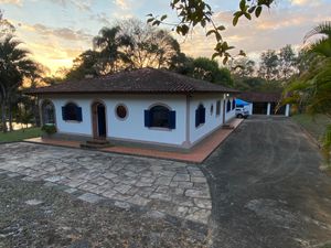 Image 11 - 919423