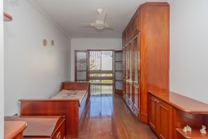 Image 14 - 919430