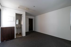 Image 5 - 919438