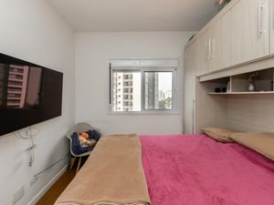 Image 19 - 919440