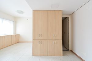 Image 3 - 919443