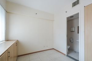 Image 8 - 919443