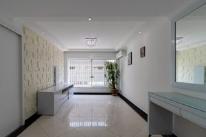Image 1 - 919445
