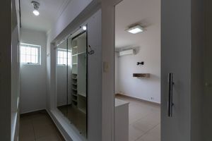 Image 13 - 919445