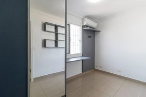 Image 18 - 919445