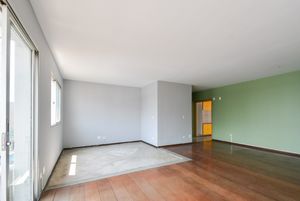 Image 3 - 919461