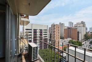 Image 10 - 919461