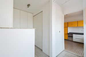 Image 31 - 919461