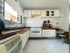 Image 33 - 919468