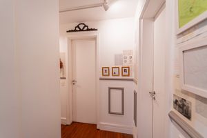 Image 20 - 919469