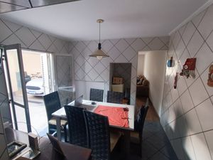 Image 13 - 919474