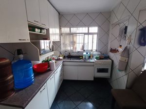 Image 12 - 919474