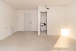 Image 4 - 919484