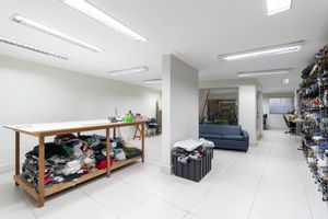 Image 34 - 919486