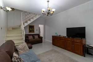 Image 1 - 919500