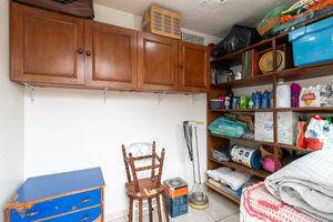 Image 24 - 919500