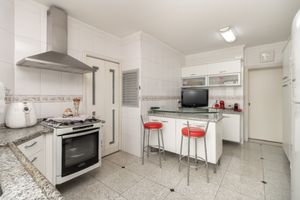 Image 26 - 919503