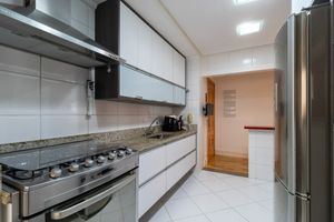 Image 7 - 919508