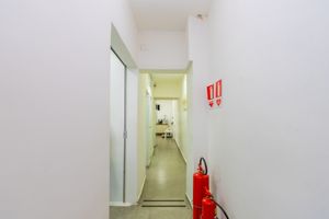 Image 17 - 919510