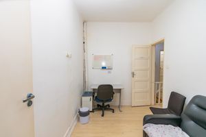 Image 22 - 919510