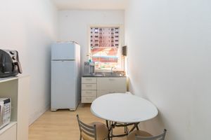 Image 31 - 919510