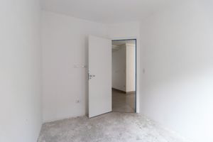Image 6 - 919517