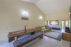 Image 22 - 919522