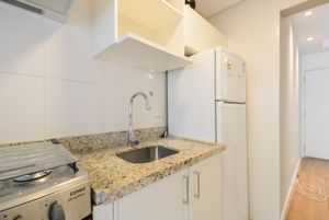 Image 12 - 919530