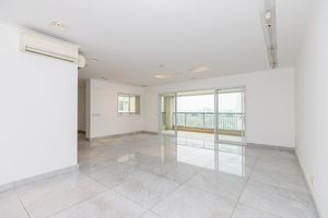 Image 1 - 919536