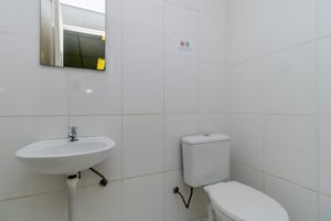 Image 10 - 919543