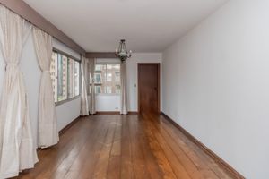 Image 4 - 919552