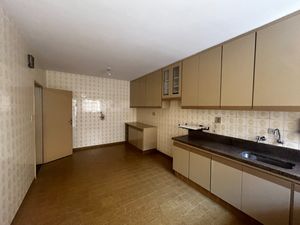 Image 13 - 919563