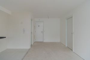 Image 6 - 919575