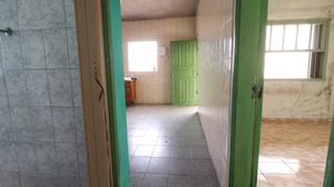 Image 14 - 919579