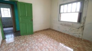 Image 11 - 919579