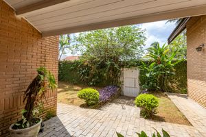 Image 3 - 919582