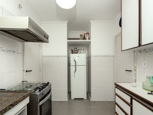 Image 23 - 919586