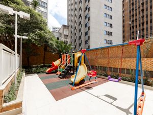 Image 12 - 919604